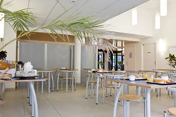 Апарт-отель Paris Saint-maurice 3*