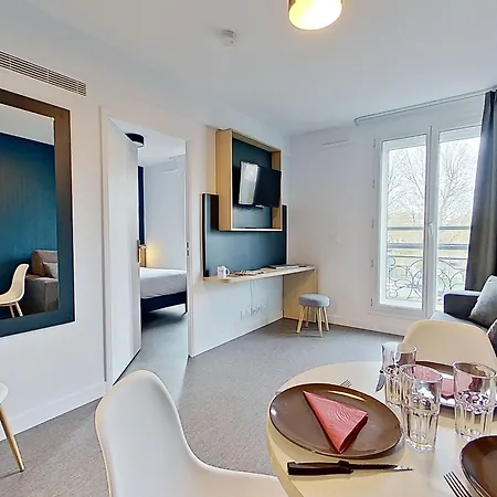 Paris Saint-maurice アパートホテル