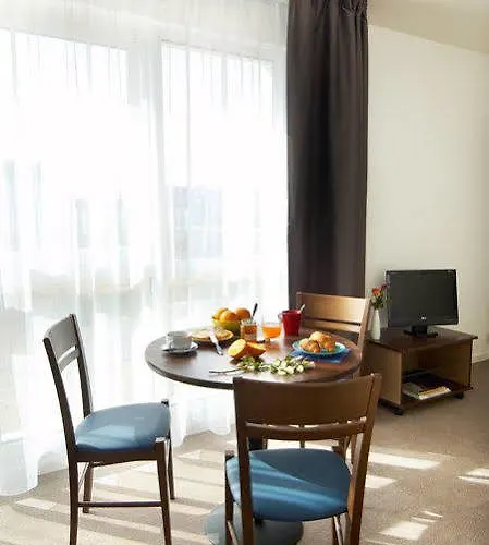 Aparthotel Résidence Paris Saint-maurice 3*